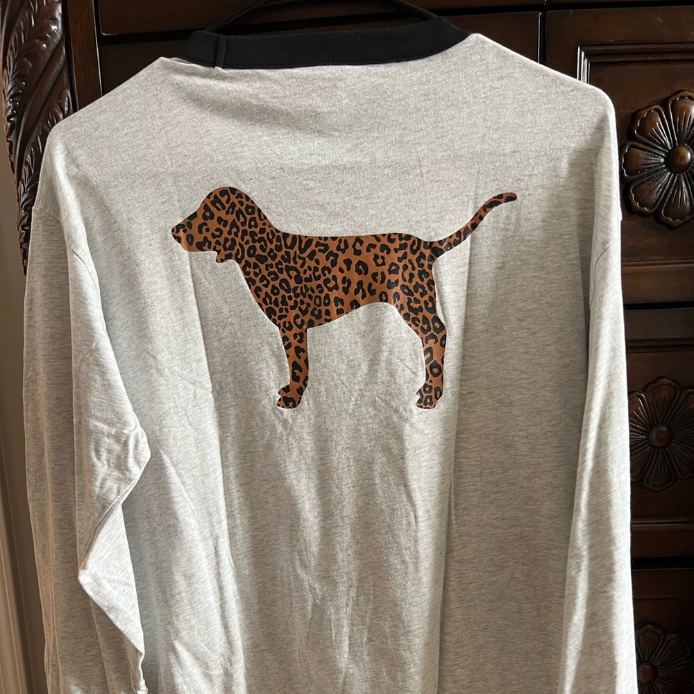 VS PINK long sleeve t-shirt